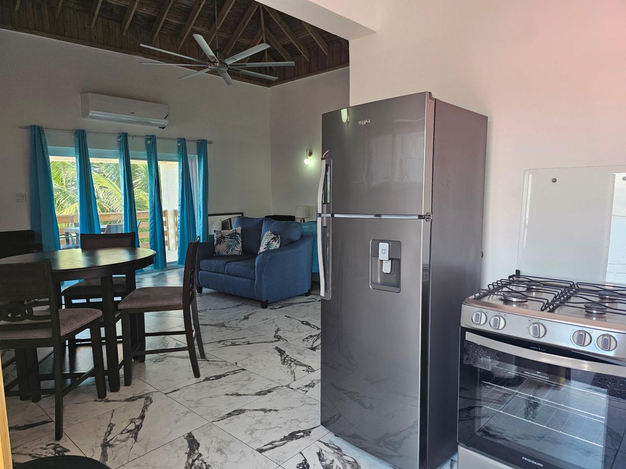 Roots Cafe Rooms Negril Exterior foto