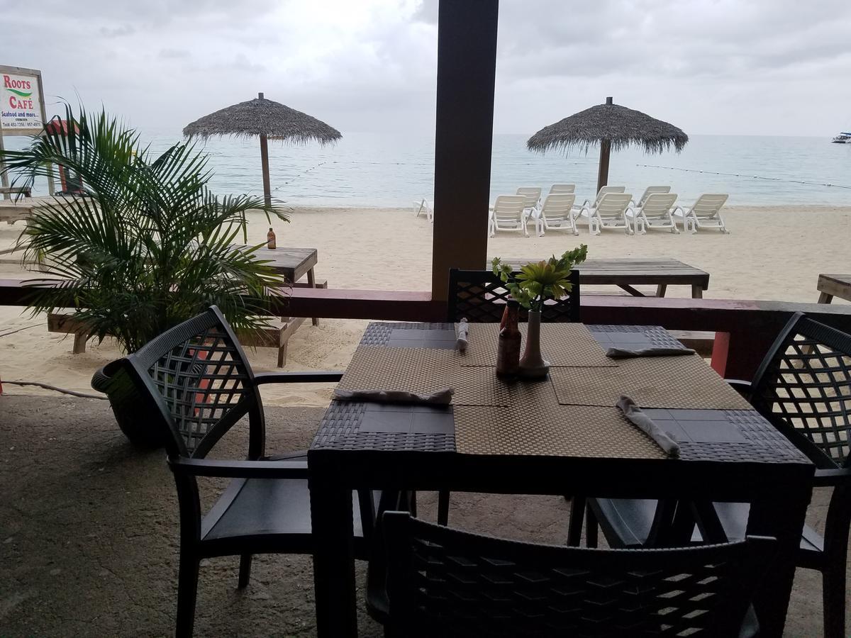 Roots Cafe Rooms Negril Exterior foto